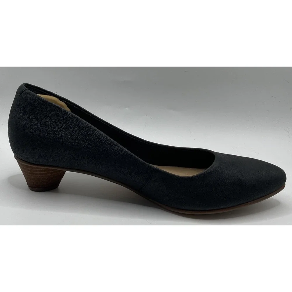 Clarks Mena Bloom Black Leather Block Low Heel Pumps Women's Size 9.5 M